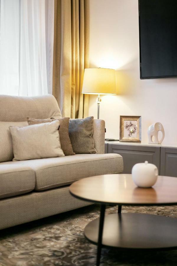 Luxury For Everyone - Hills Park Lux Apartments 3 ヴィリニュス エクステリア 写真