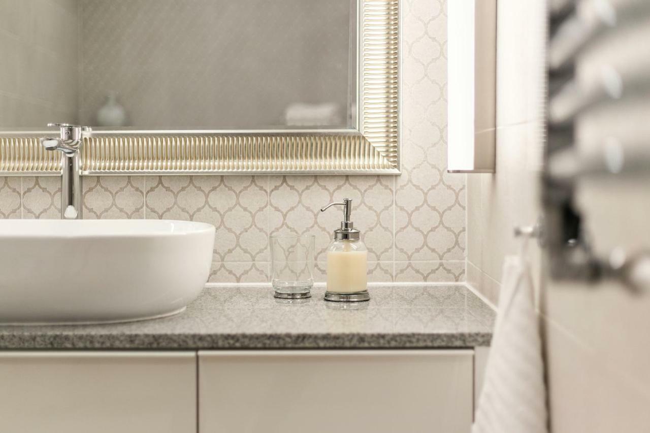 Luxury For Everyone - Hills Park Lux Apartments 3 ヴィリニュス エクステリア 写真
